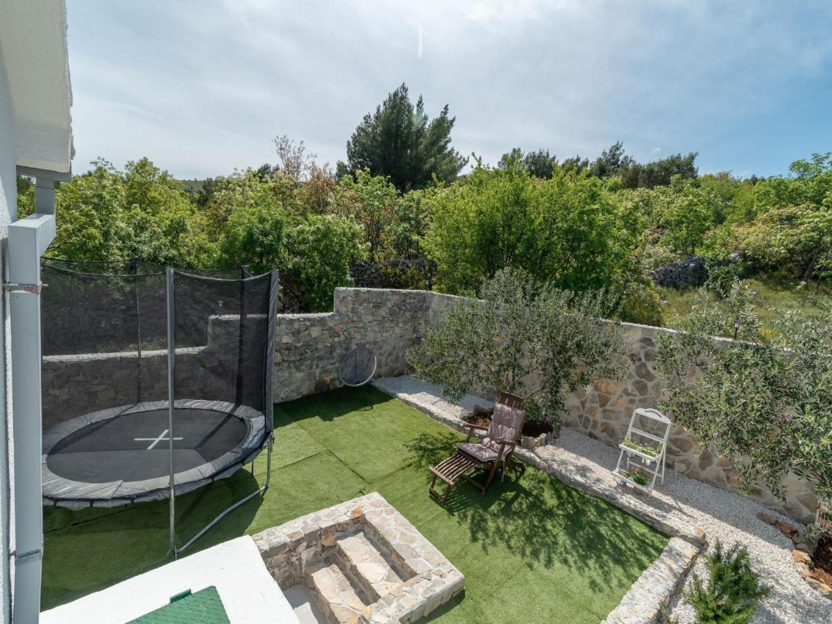 Scenic Sea View,Three Bedroom Villa With Pool Трогир Екстериор снимка